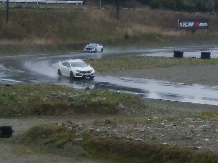 シビックタイプRのFK8・シビックに関するカスタム事例の投稿画像1枚目