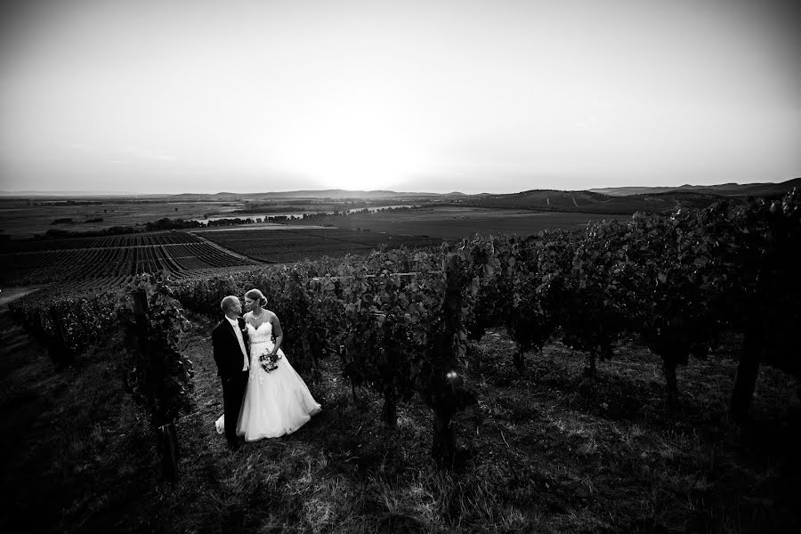 Esküvői fotós Zoltán Bakos (bzeskuvofotos). Készítés ideje: 2023 április 16.