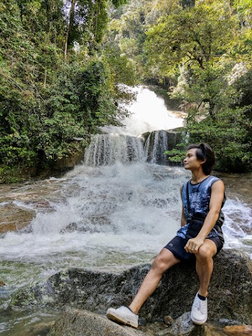 Lata Medang Waterfall