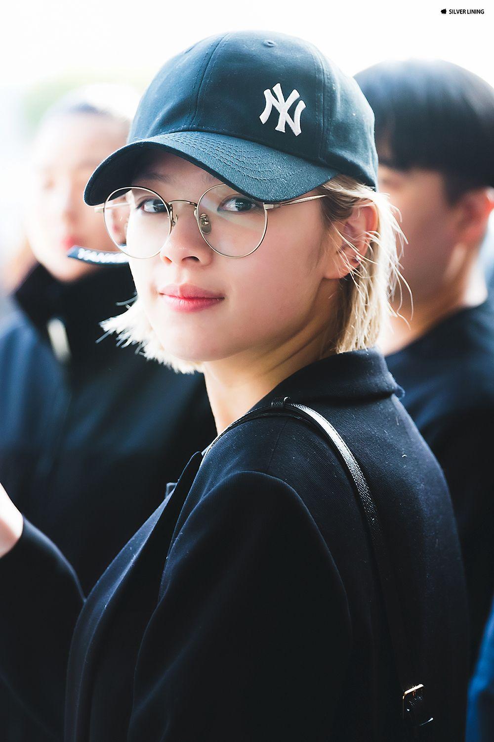 jeongyeon3