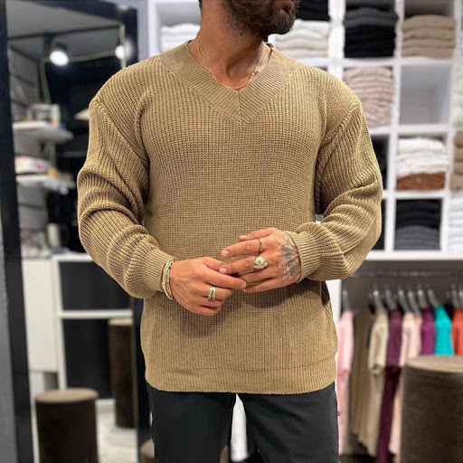 Title 4, Mens Long-sleeved V-neck Solid Color Sweater –...