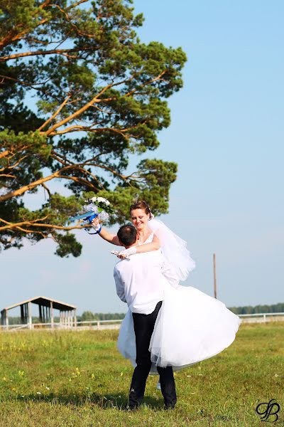 Fotógrafo de casamento Olga Myachikova (psvek). Foto de 27 de fevereiro 2015