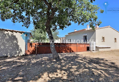 Maison avec piscine et terrasse 16