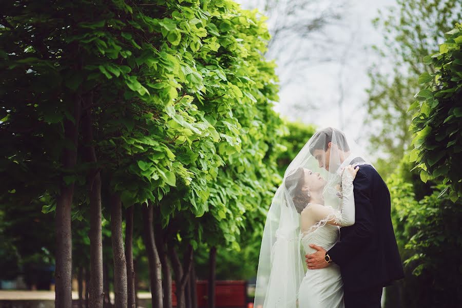 Wedding photographer Viktor Gubarev (allinclusive). Photo of 16 May 2015