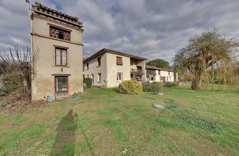 Vente maison 7 pièces 197 m² à Montauban (82000), 324 000 €