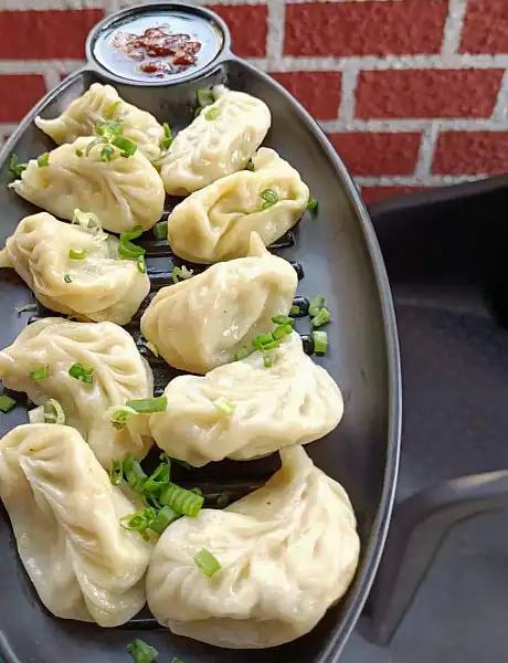 Veg Steam Momos [8 Pieces]