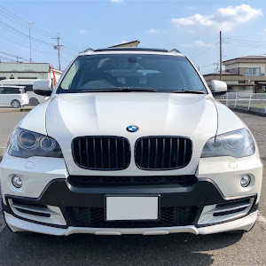 X5 E70