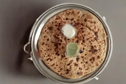 1 Paneer Masala Paratha With Dahi Achaar