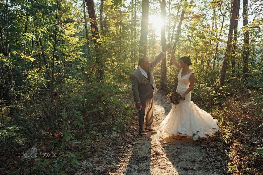 Wedding photographer Charity Hedges (charityhedges). Photo of 9 September 2019