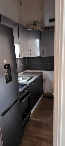 Location  appartement 2 pièces 50.56 m² à Aix-en-Provence (13090), 980 €