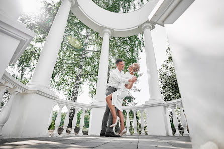 Fotógrafo de casamento Evgeniy Oparin (oparin). Foto de 16 de agosto 2022