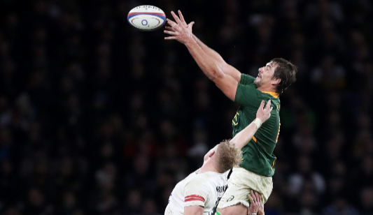 Eben Etzebeth of SA beats England's David Ribbans to the ball in a line out during the Autumn International clash at Twickenham last November. Photo: Henry Browne/Getty Images