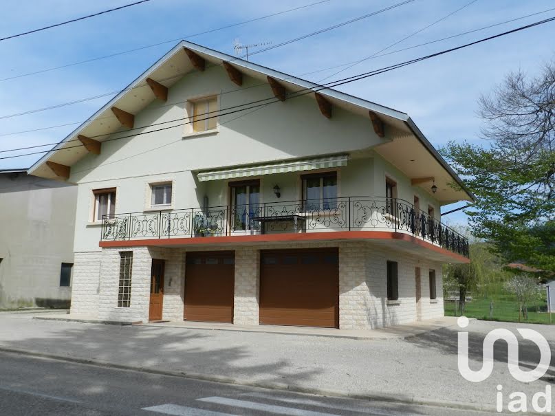 Vente maison 4 pièces 110 m² à Vieu-d'Izenave (01430), 275 000 €