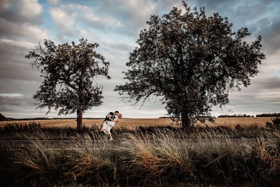 Fotógrafo de casamento Jan Dikovský (jandikovsky). Foto de 15 de agosto 2017