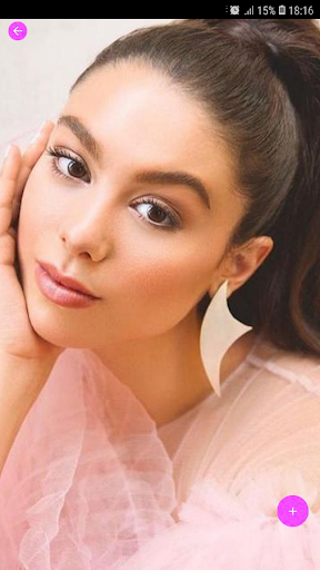 Kira Kosarin Wallpaper HD ?