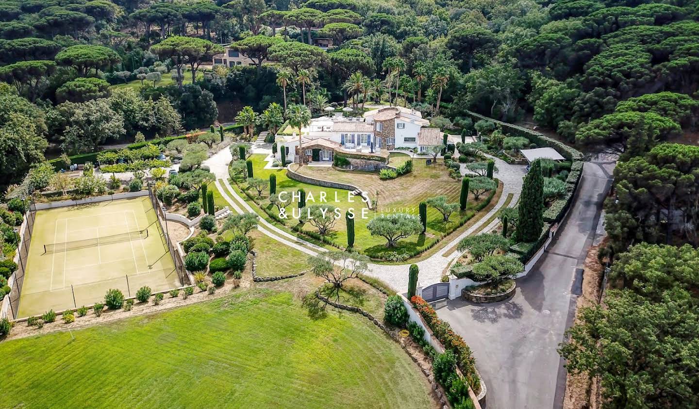 Villa avec piscine et jardin Gassin