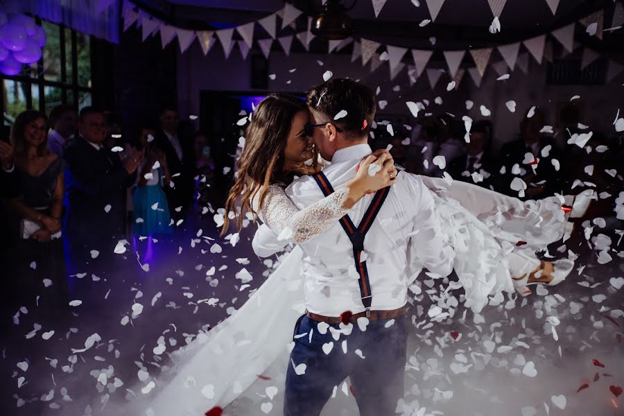 Fotógrafo de casamento Rafał Włodarczyk (rafalwlodarczyk). Foto de 19 de janeiro 2021