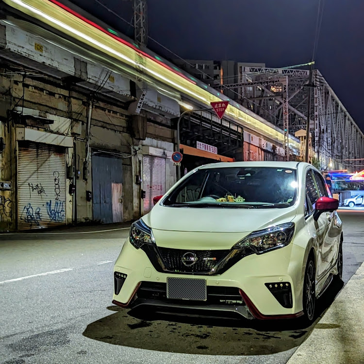 ノートの洗車・写真好きな人と繋がりたい・ノートニスモに関するカスタム事例の投稿画像1枚目