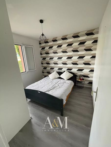 Location meublée appartement 2 pièces 27.76 m² à La Couronne (16400), 430 €