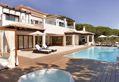 Villa with pool and terrace 14