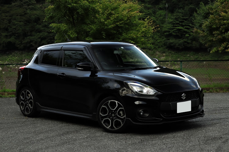 スイフトスポーツの七夕・車高調・草木湖・草木ドライブインに関するカスタム事例の投稿画像1枚目