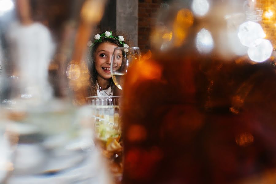 Fotógrafo de bodas Liza Karazhova (lizaka). Foto del 8 de agosto 2016