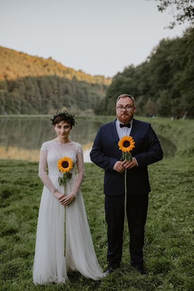 Wedding photographer Grey Mount (greymountphoto). Photo of 9 April 2019