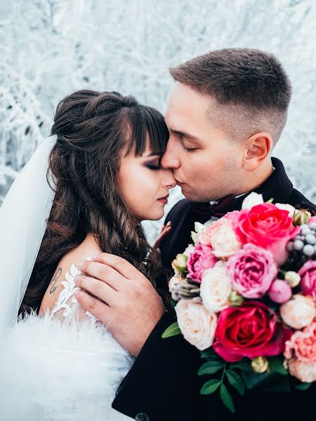 Fotógrafo de bodas Olga Sinoverska (synolya). Foto del 5 de julio 2019