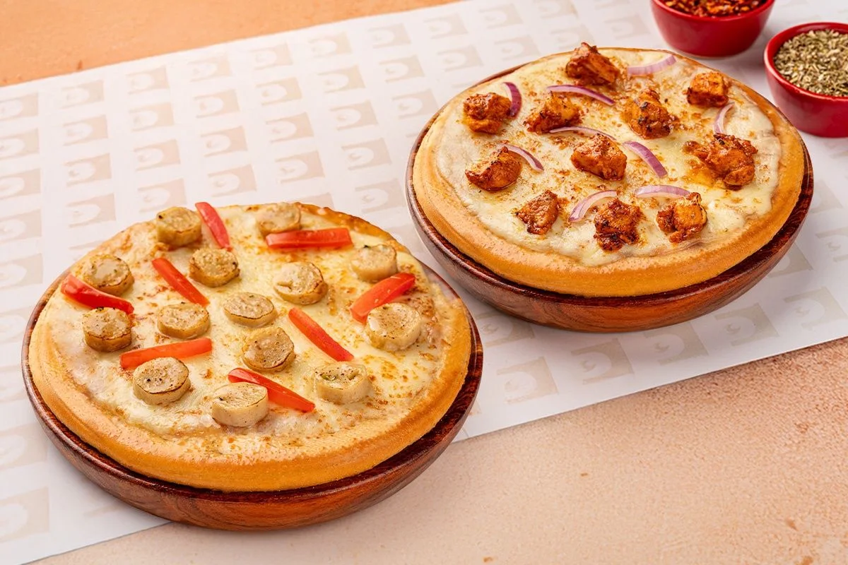 1+1 Non-Veg Cheesy Pizza Mania