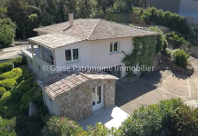 House with pool and terrace 8