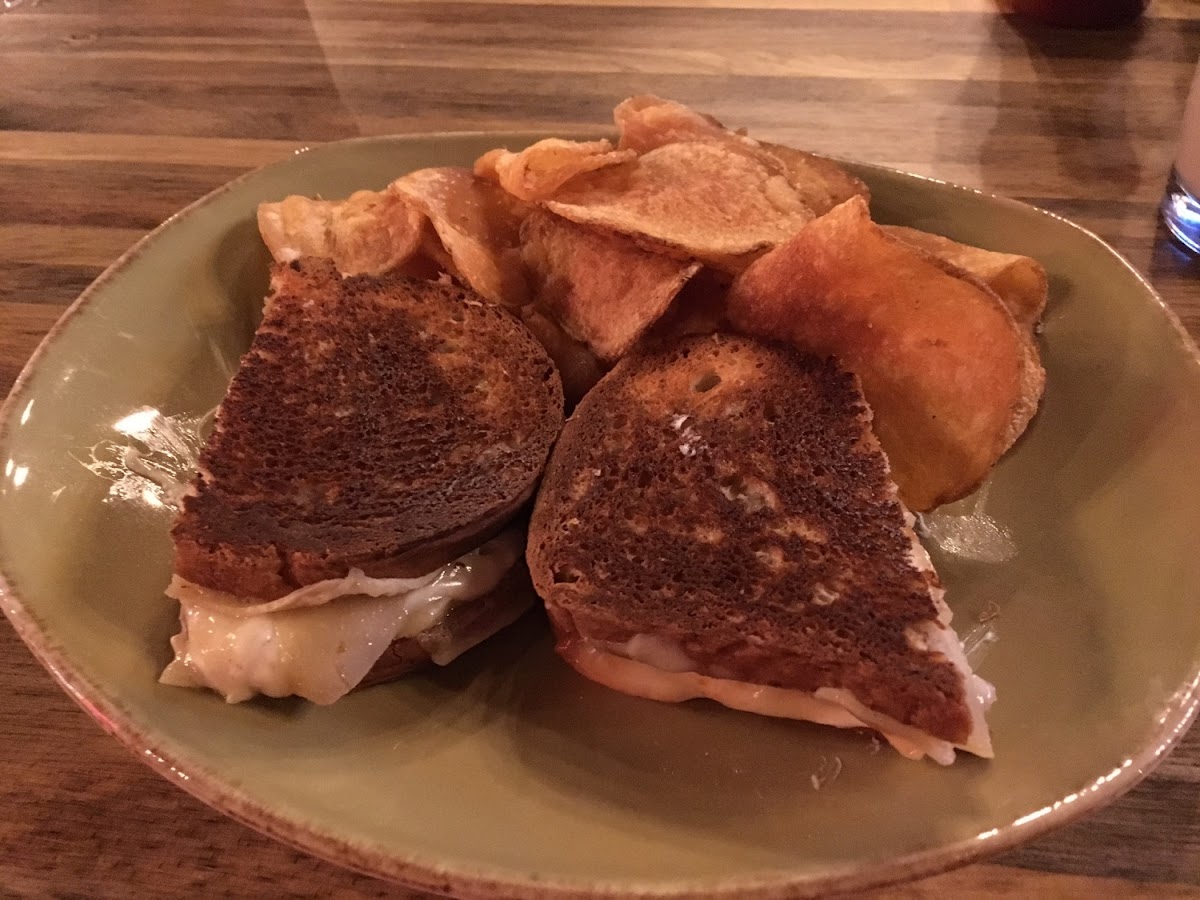 Grilled cheese and kettle chips