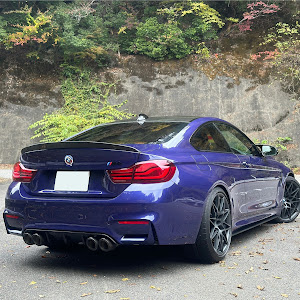 M4 クーペ F82