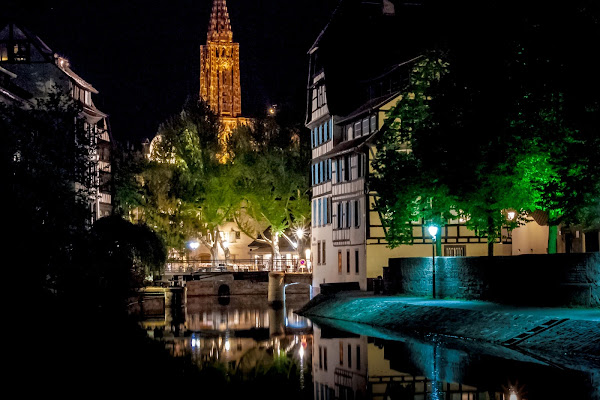 Troies la nuit en France di Navarro