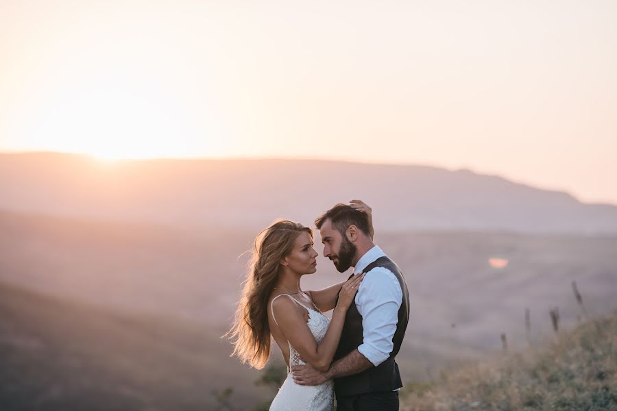 Jurufoto perkahwinan Vitaliy Belov (beloff). Foto pada 17 September 2018