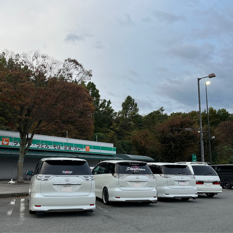 エスティマのれいか💍🍭🏝️🍩🐳🚙🍦🥳さんが投稿したカスタム事例の投稿画像2枚目