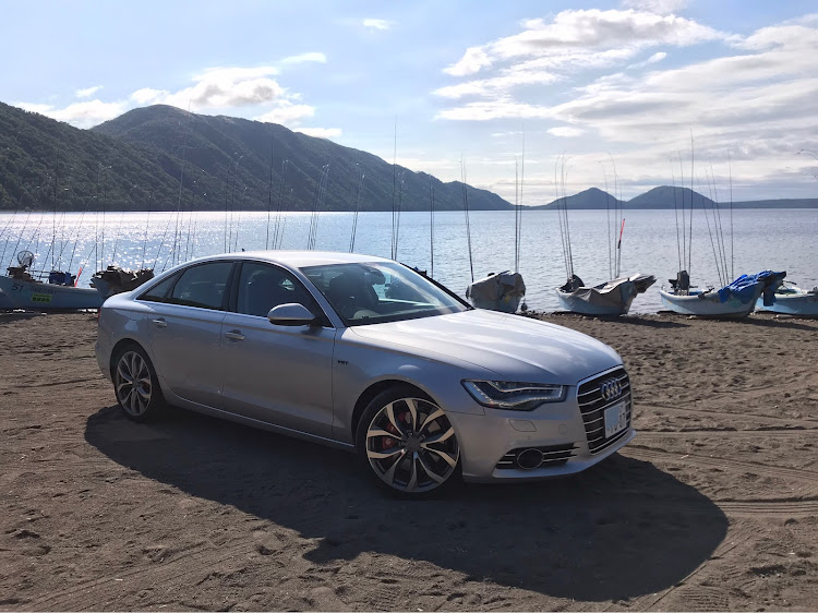 A6 セダンのアウディと巡る四季・アウディ好きな人と繋がりたい・北海道ツーリング・モアイ像・支笏湖に関するカスタム事例の投稿画像3枚目