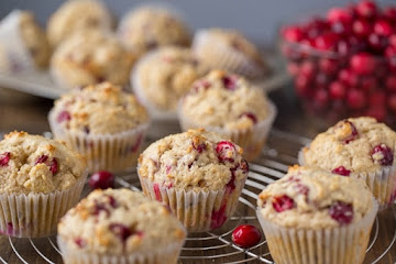 Fresh Cranberry Spice Muffins