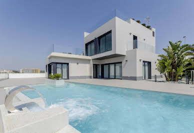 Villa avec piscine et terrasse 18