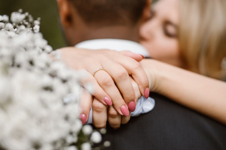 Fotógrafo de casamento Robert Larsen (robertlarsen). Foto de 6 de março 2019