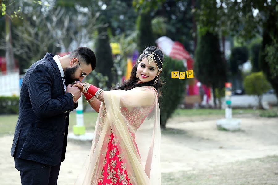 Fotógrafo de casamento Gurprit Singh (gurprit). Foto de 10 de dezembro 2020