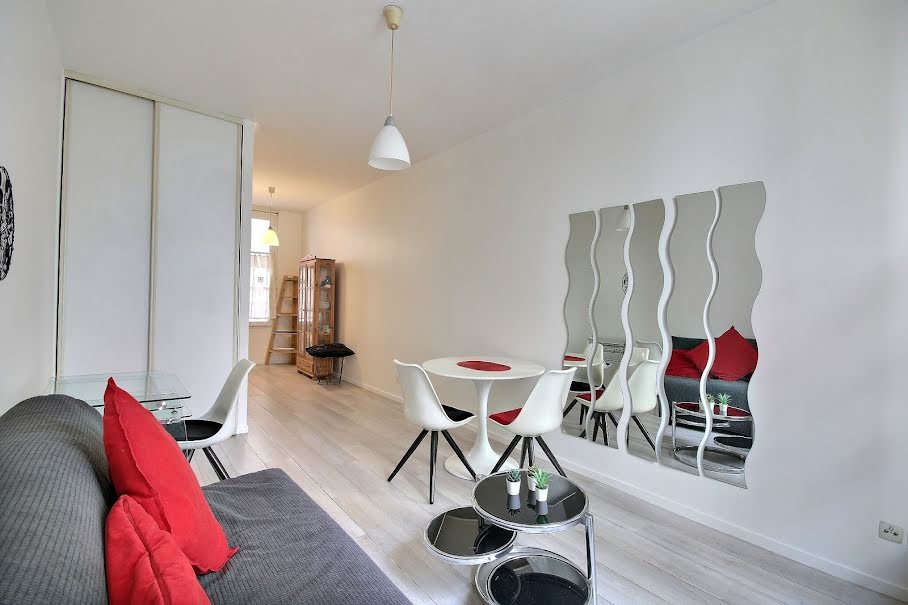 Location meublée appartement 1 pièce 31 m² à Paris 17ème (75017), 1 250 €