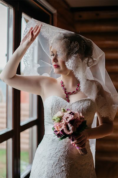 Wedding photographer Irina Kazachuk-Seredova (iksfoto). Photo of 31 January 2017