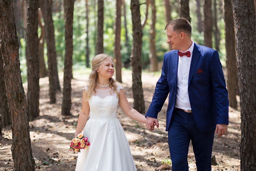 Wedding photographer Oksana Mala (omala). Photo of 13 July 2019