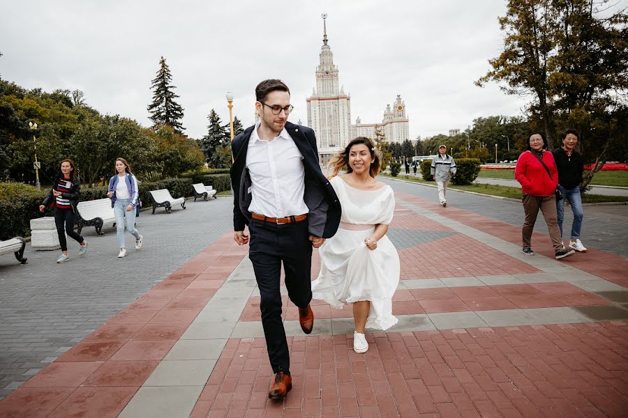 Fotógrafo de casamento Evgeniy Mart (evgenimart). Foto de 10 de outubro 2019