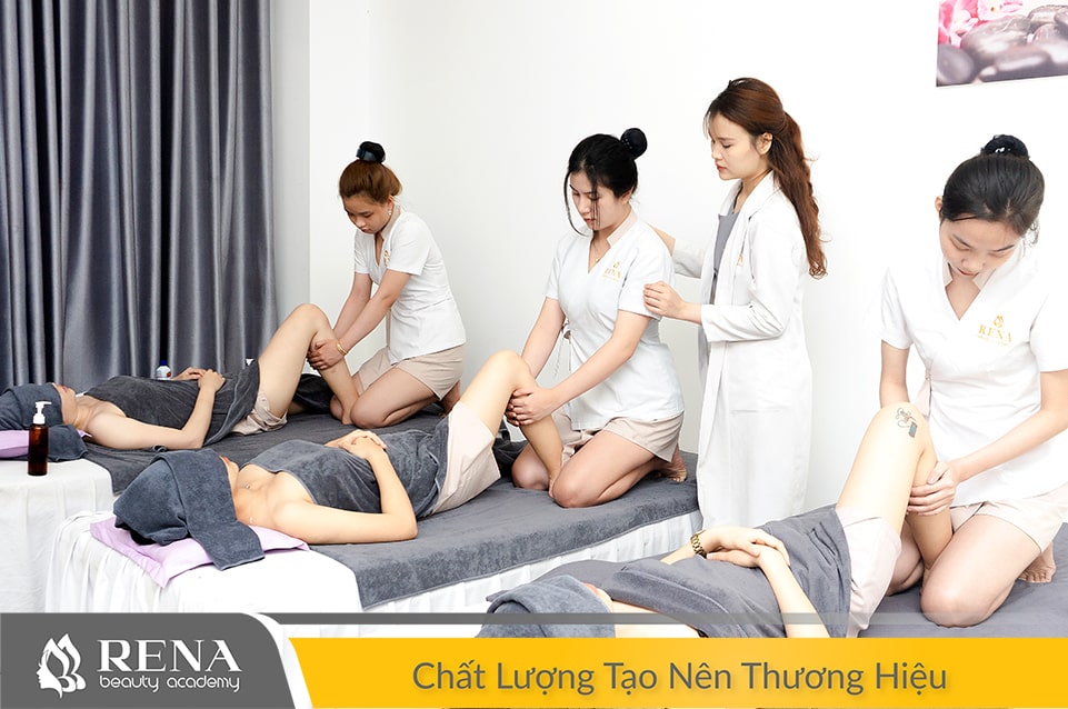 Học nghề Spa - Phụ nữ 30 tuổi nên học nghề gì?