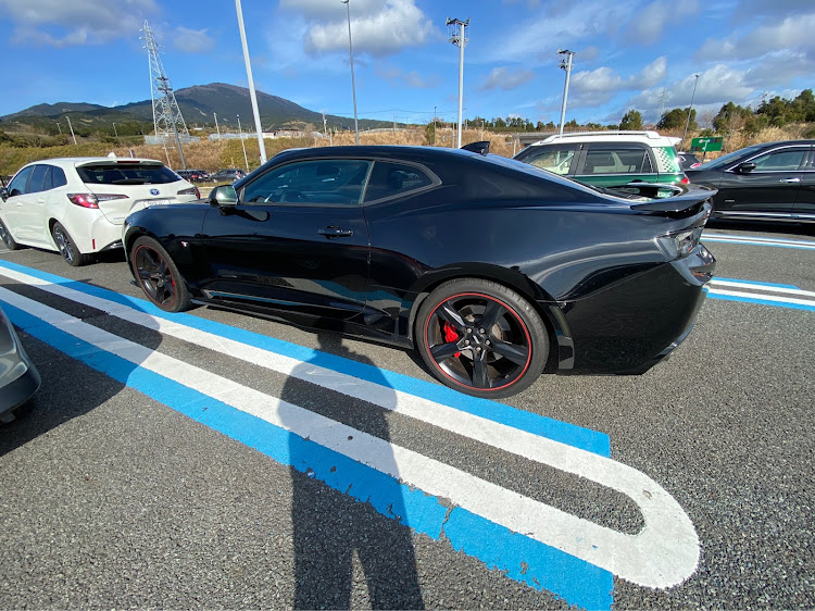 カマロ クーペのCHEVOLET純正・camaro・リムステッカー・MDF9ミリ用・自己満足の世界に関するカスタム事例の投稿画像1枚目