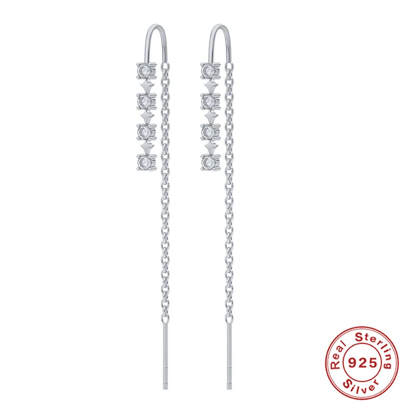 Sterling zilveren oorhangers met kwastjes en diamanten. Voeg elegantie en schittering toe aan uw look. Perfect voor elke speciale gelegenheid.