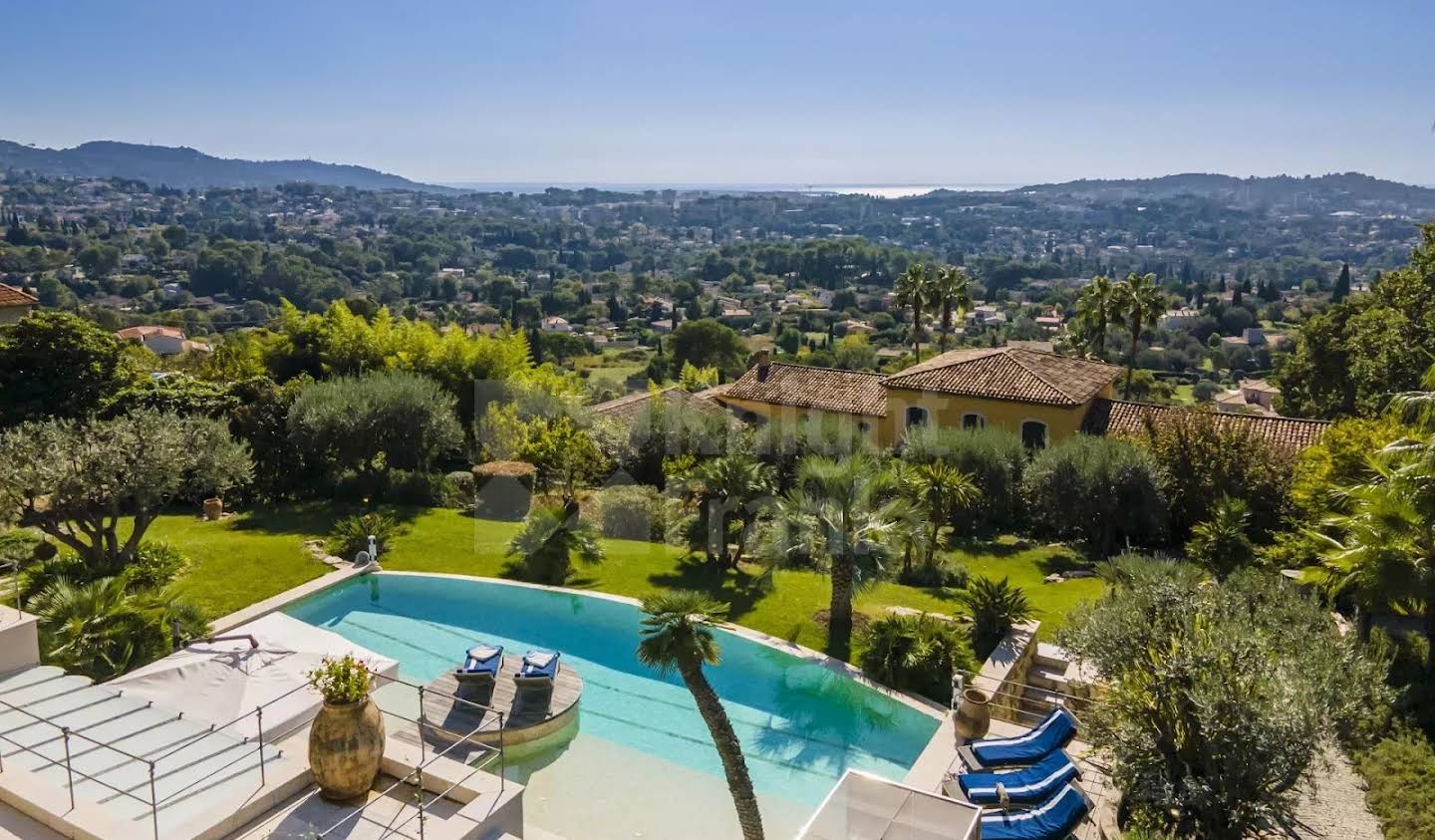 Villa with pool Mougins