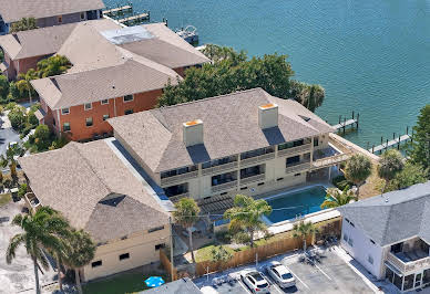 Appartement avec terrasse et piscine 3