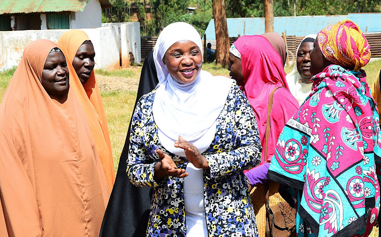 Hadija Juma Nganyi commissioner for revenue allocation with other members of the Western Kenya Muslim Women professionals speaking at BO-Yusuf primary school in Vihiga on Wednesday